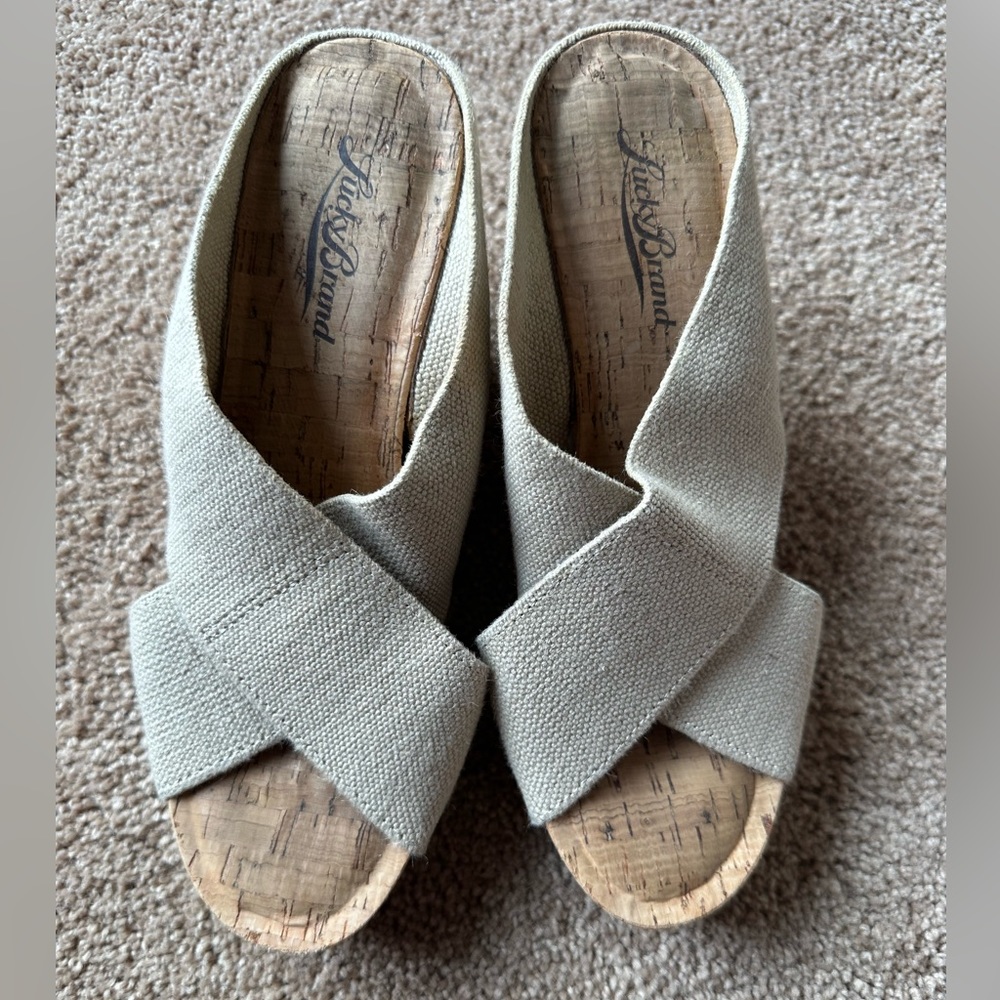 Lucky Brand Beige Cork Wedge Sandals with Studs Women’s Size 6 - Picture 4 of 6